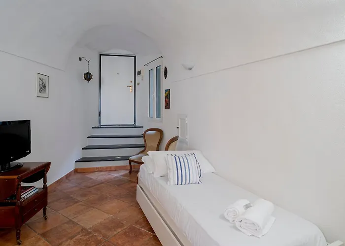 Casa San Siro, De Benedetti Appartement