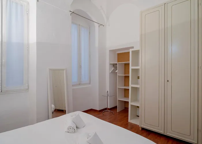 Casa San Siro, De Benedetti * San Remo