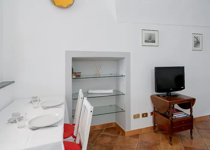 Casa San Siro, De Benedetti * San Remo