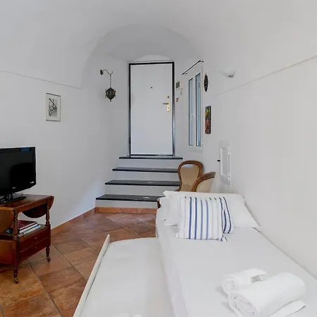 Apartment Casa San Siro, De Benedetti