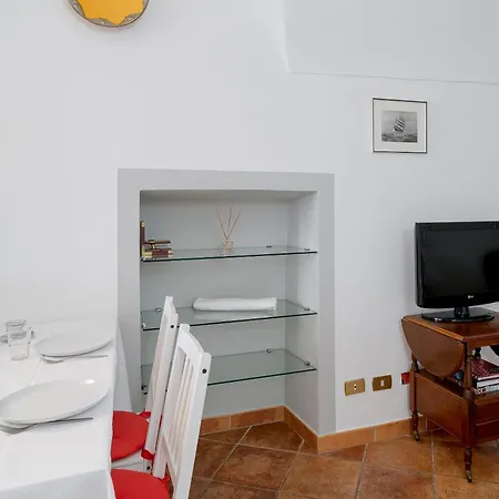 Casa San Siro, De Benedetti * Санремо